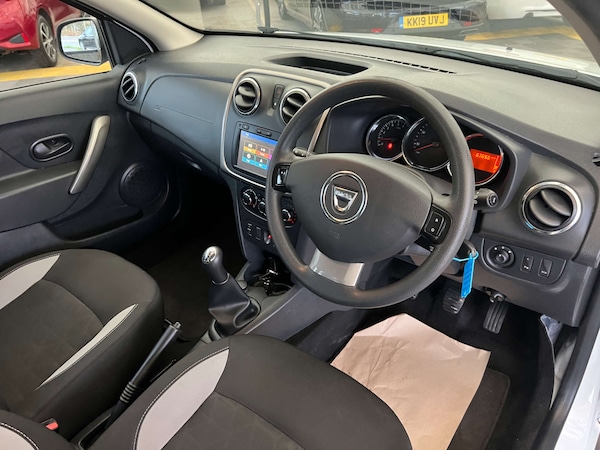Used Dacia Sandero Stepway 2016 for sale - 76287453: Photo 12