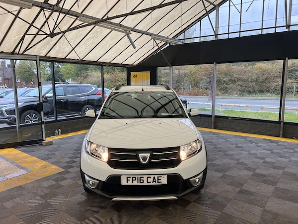 Used Dacia Sandero Stepway 2016 for sale - 76287453: Photo 3