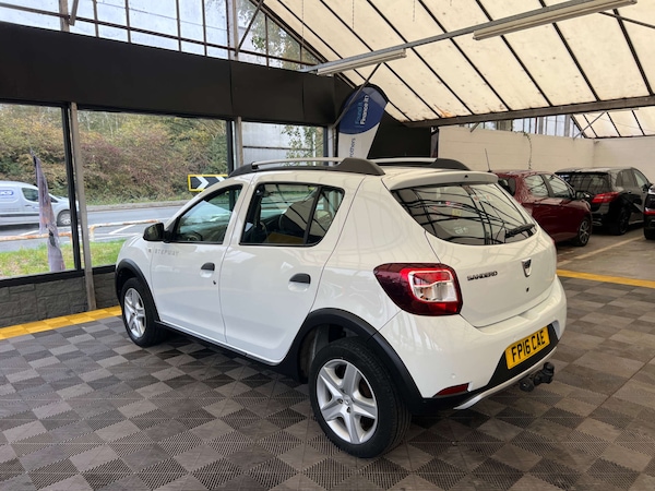 Used Dacia Sandero Stepway 2016 for sale - 76287453: Photo 9