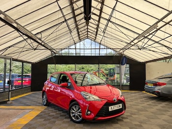 Used Toyota Yaris 2017 for sale - 78593465: Photo