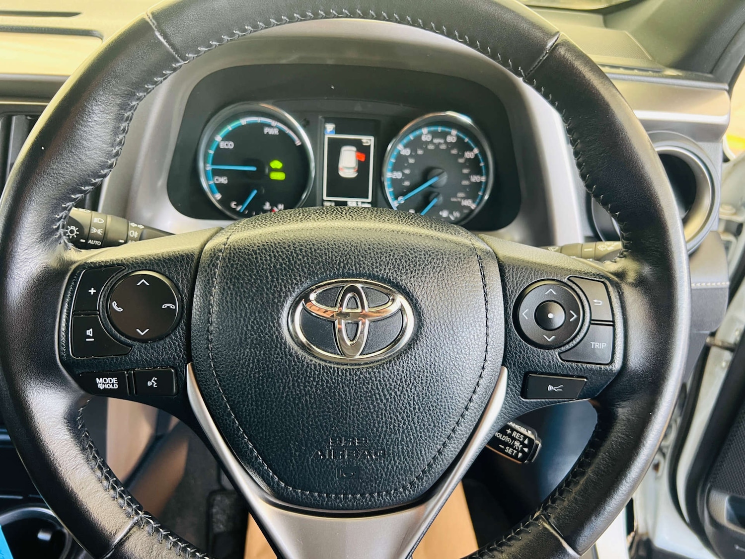 Used Toyota RAV4 2016 for sale - 76277825: Photo 16