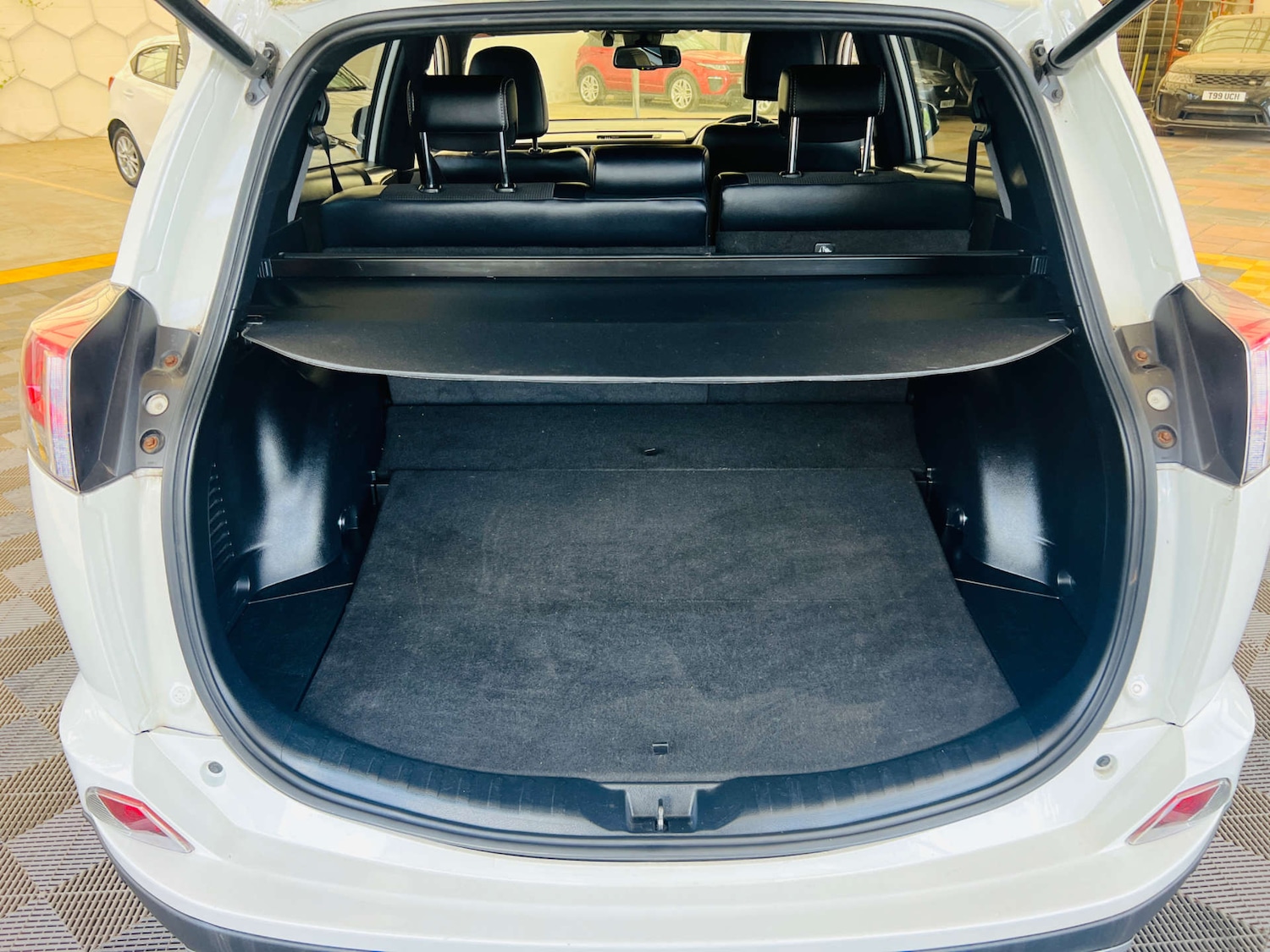 Used Toyota RAV4 2016 for sale - 76277825: Photo 28