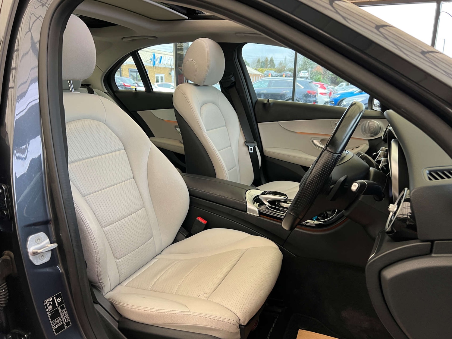 Used Mercedes-Benz C Class 2016 for sale - 77610604: Photo 11