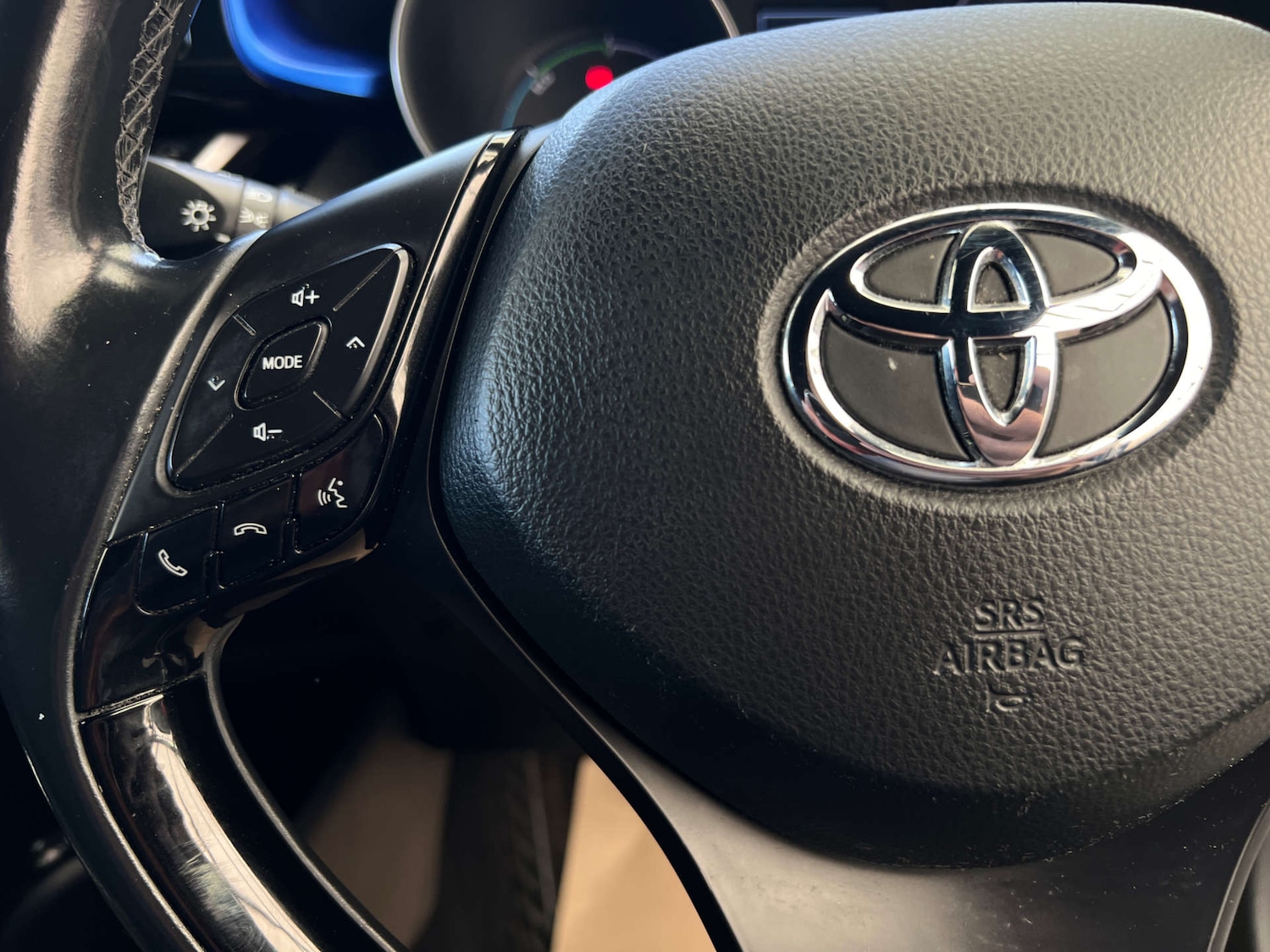 Used Toyota C-HR 2018 for sale - 78202483: Photo 11