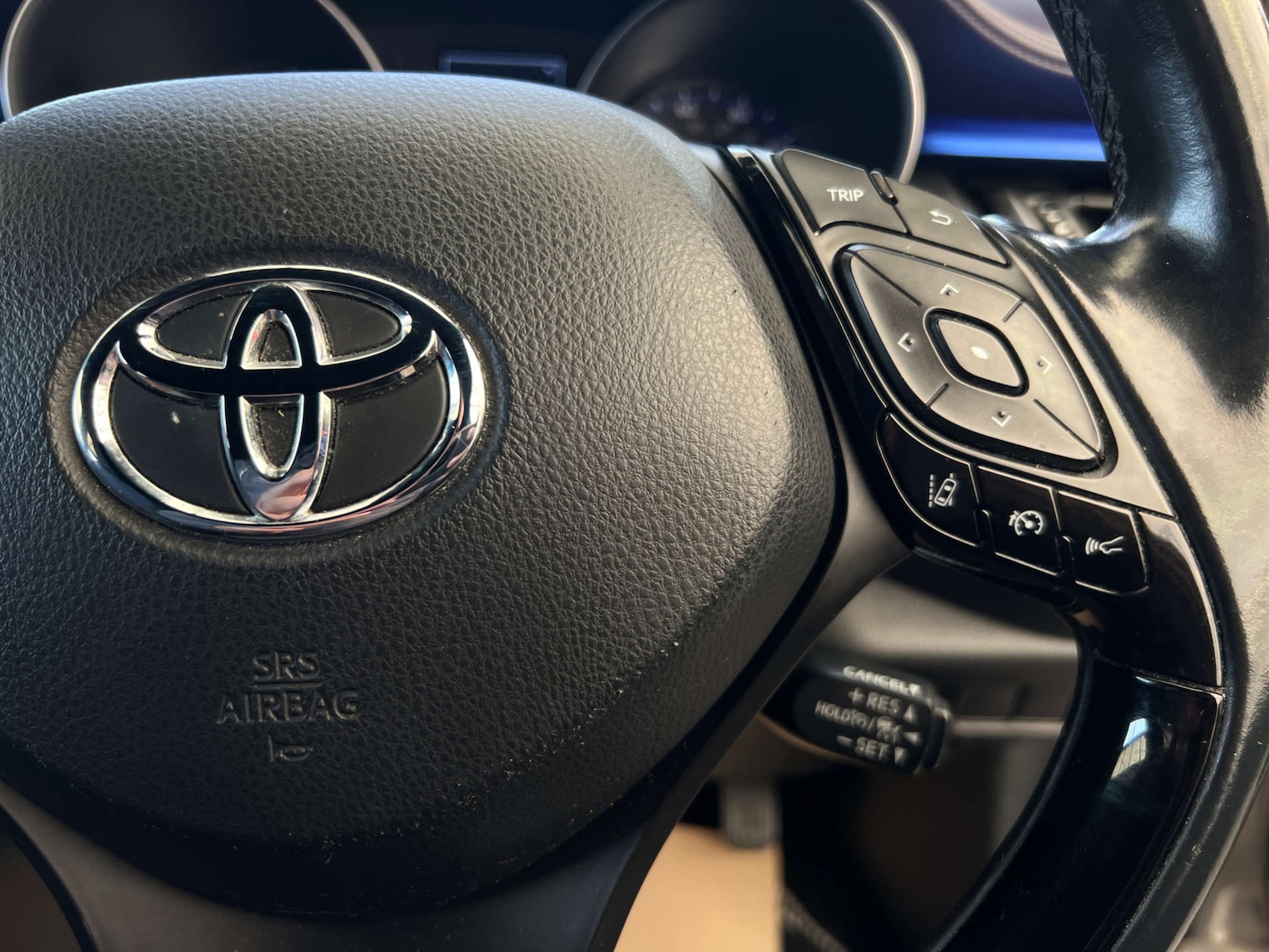 Used Toyota C-HR 2018 for sale - 78202483: Photo 12