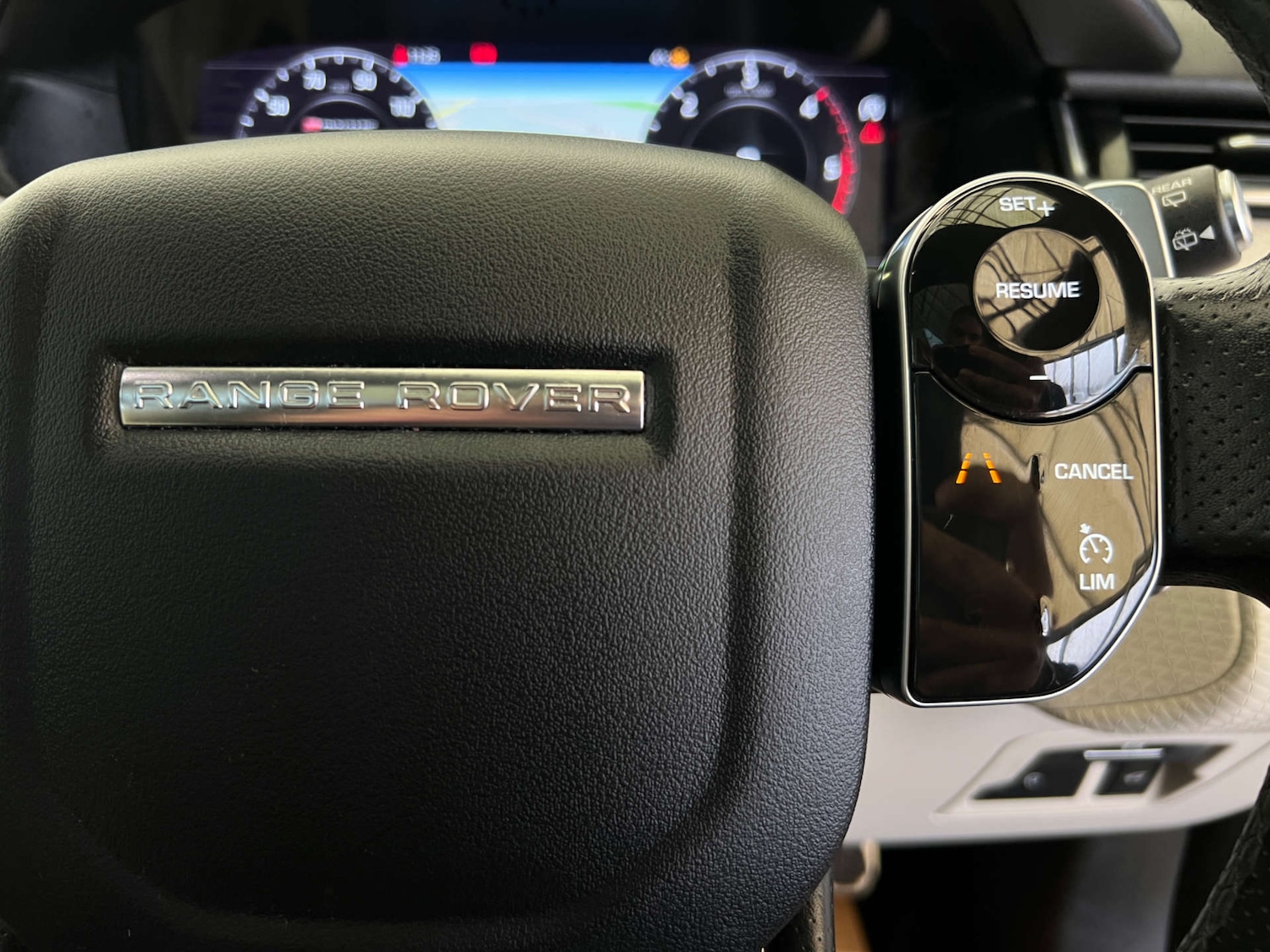 Used Land Rover Range Rover Velar 2019 for sale - 77393358: Photo 17