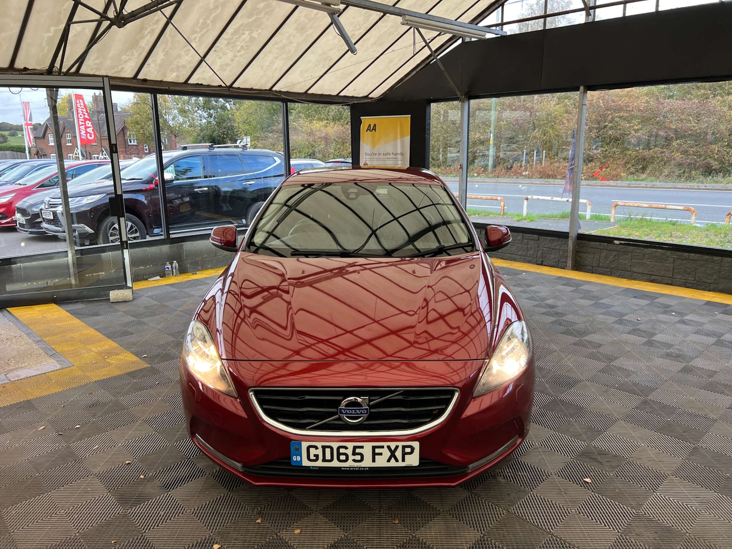 Used Volvo V40 2015 for sale - 76339957: Photo 3