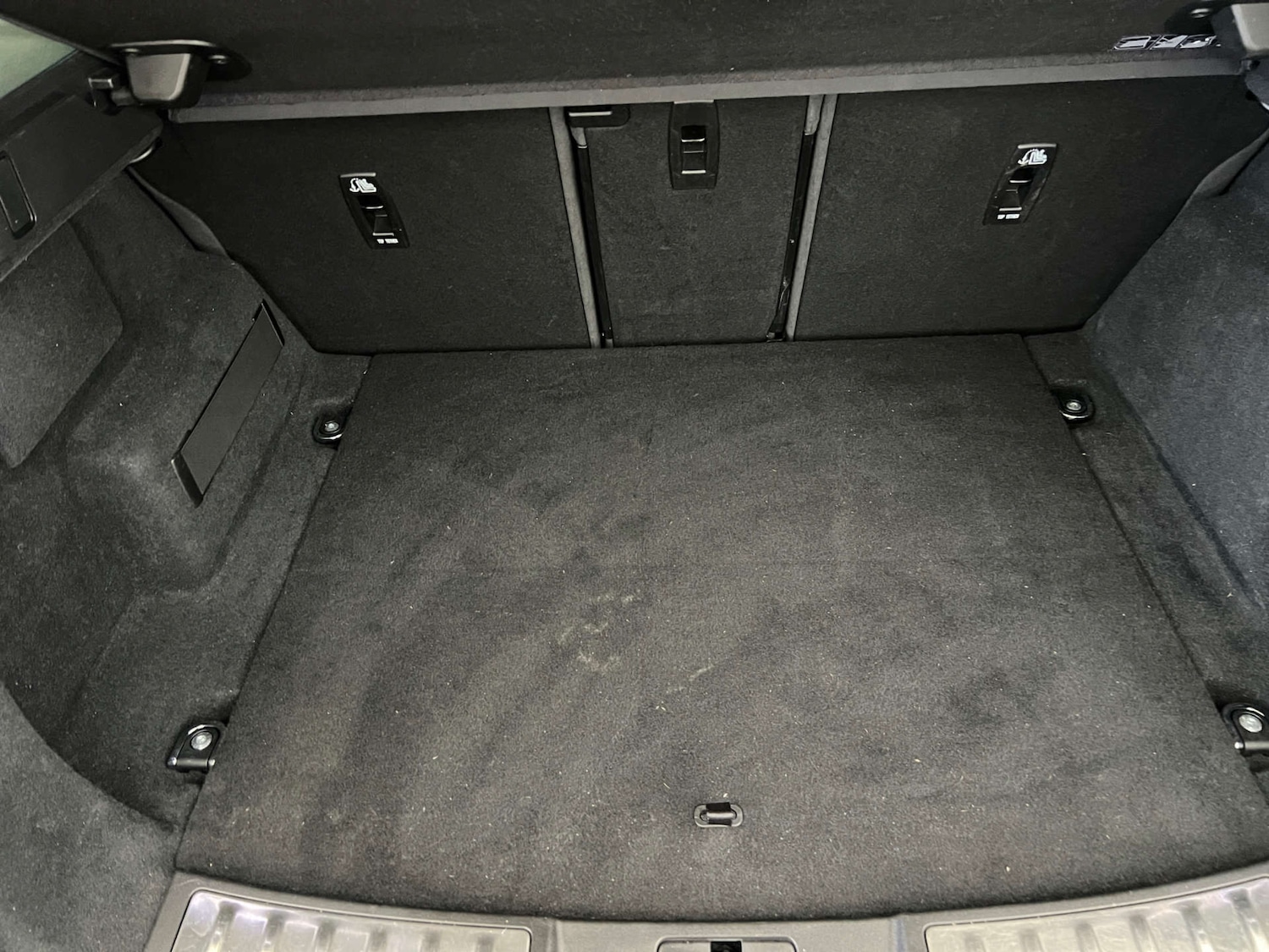 Used Land Rover Range Rover Evoque 2019 for sale - 76735779: Photo 31