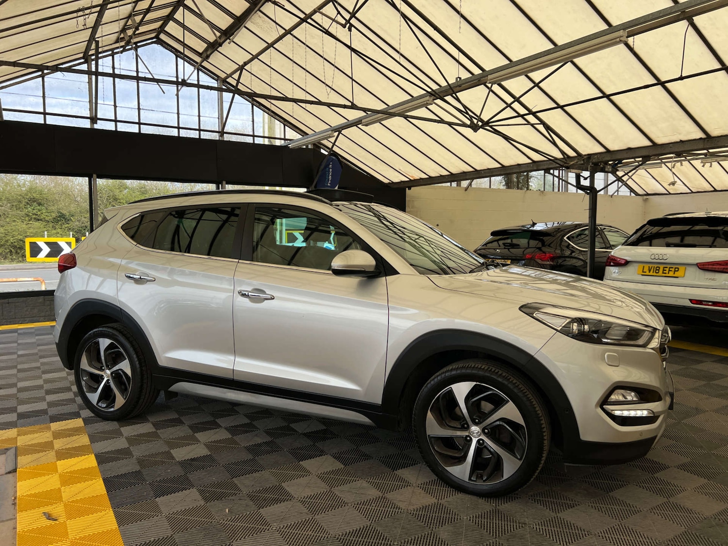 Used Hyundai TUCSON 2018 for sale - 78031996: Photo 3