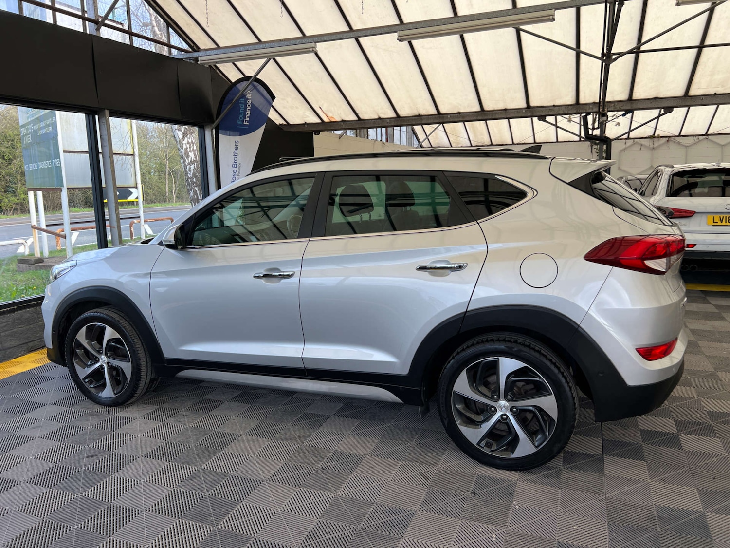 Used Hyundai TUCSON 2018 for sale - 78031996: Photo 7