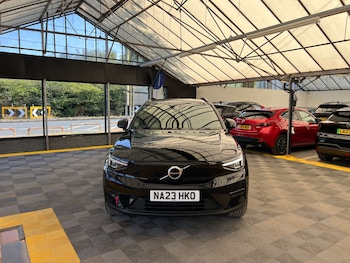 Used Volvo XC40 2023 for sale - 79525111: Photo