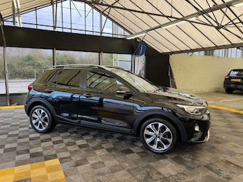 Used Kia Stonic 2019 for sale - 77523130: Photo