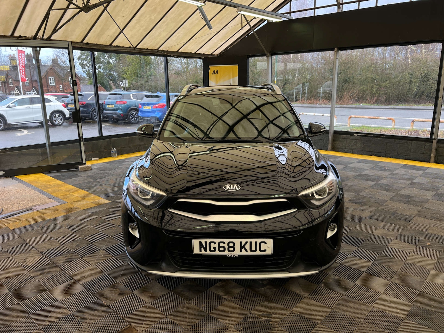 Used Kia Stonic 2019 for sale - 77523130: Photo 4