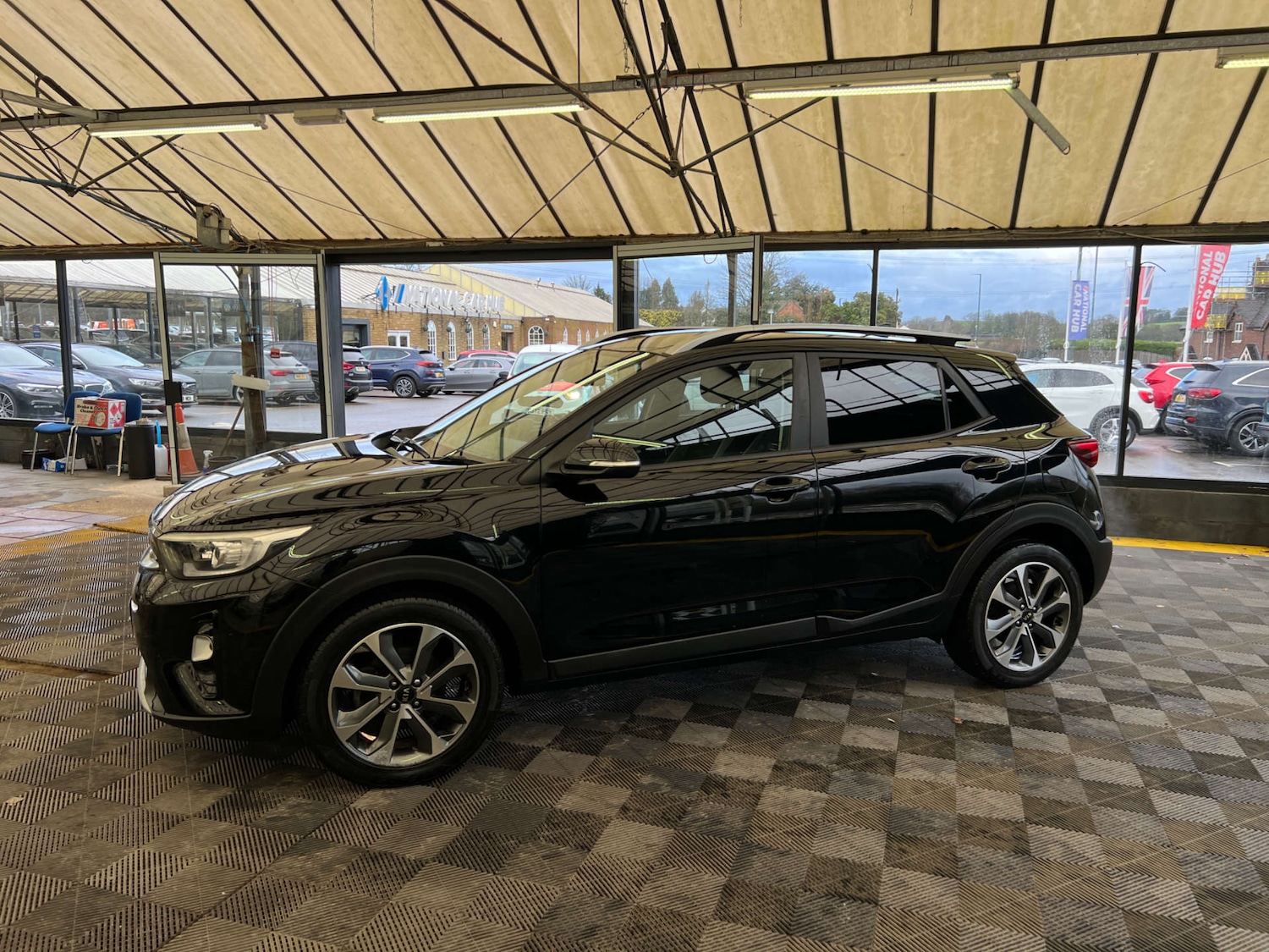 Used Kia Stonic 2019 for sale - 77523130: Photo 5