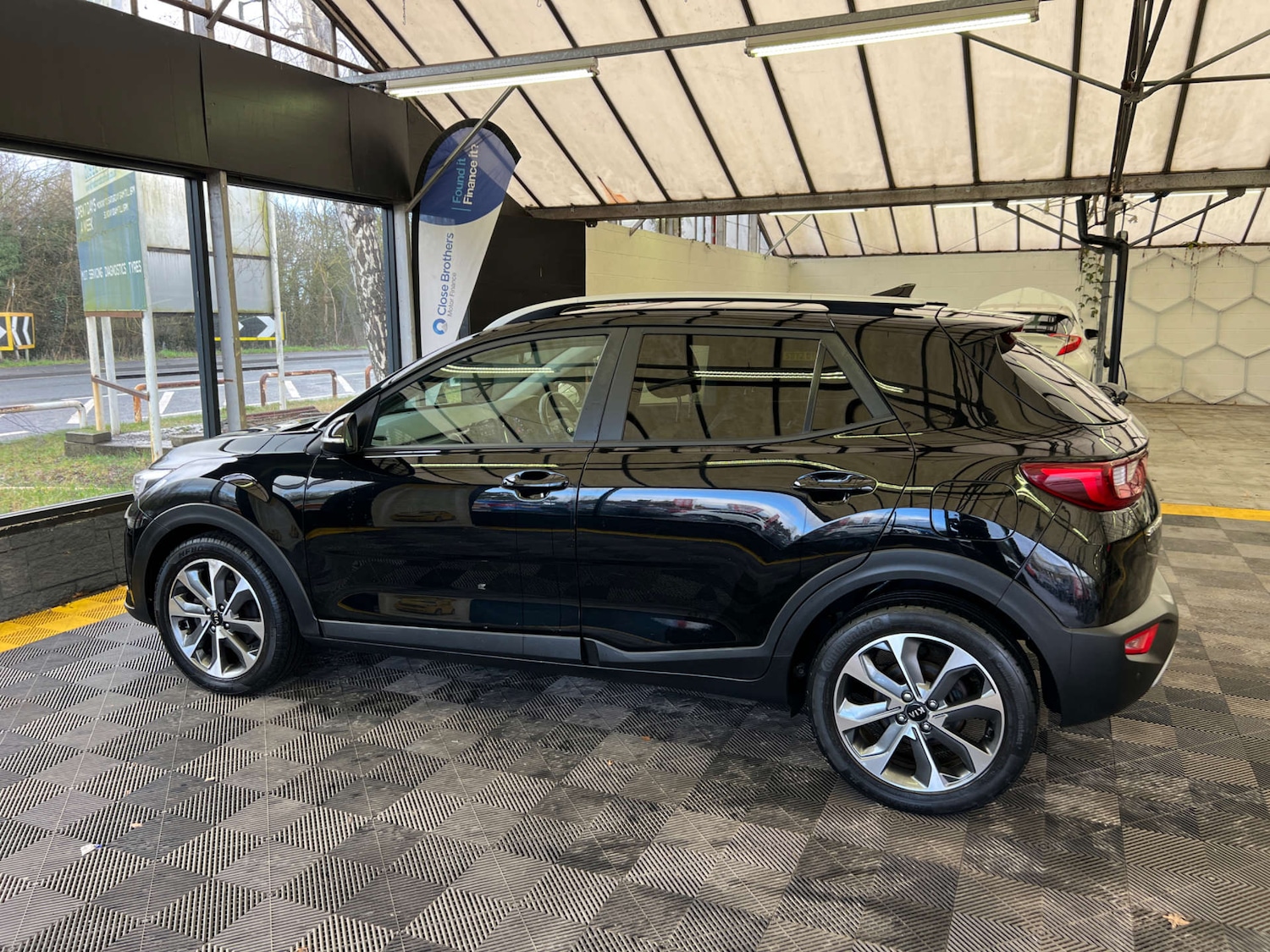 Used Kia Stonic 2019 for sale - 77523130: Photo 7