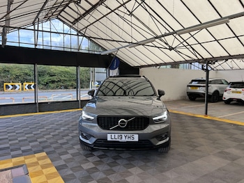 Used Volvo XC40 2019 for sale - 79616859: Photo
