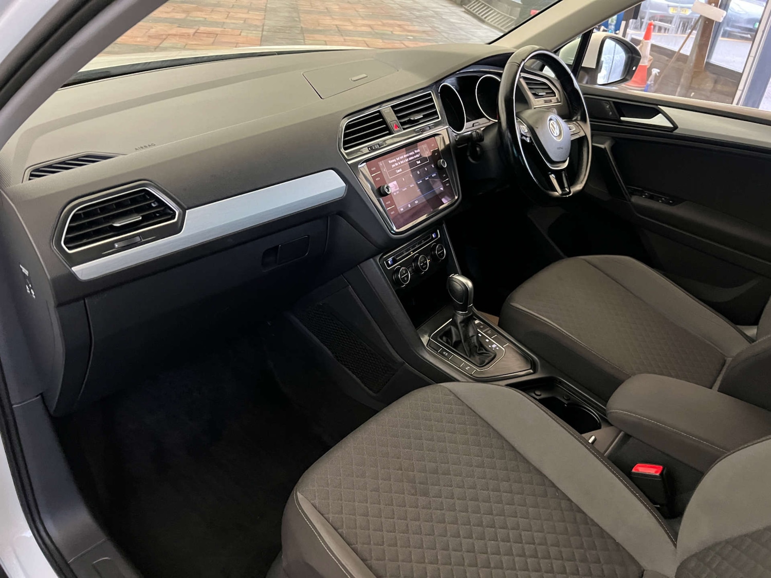 Used Volkswagen Tiguan 2018 for sale - 77038511: Photo 23