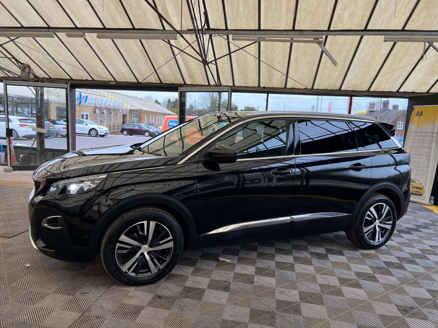 Used Peugeot 5008 2018 for sale - 77595682: Photo 5