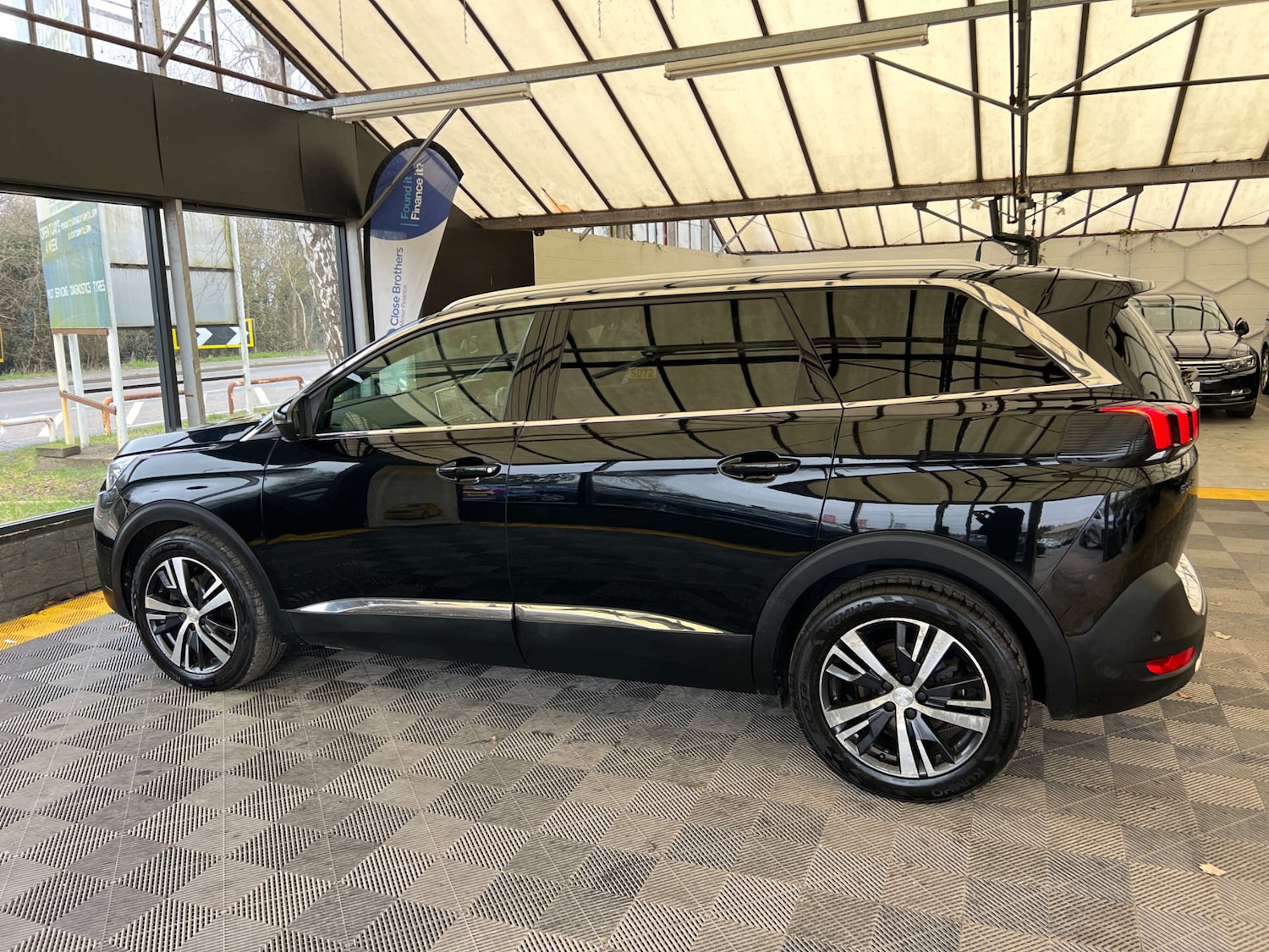 Used Peugeot 5008 2018 for sale - 77595682: Photo 7