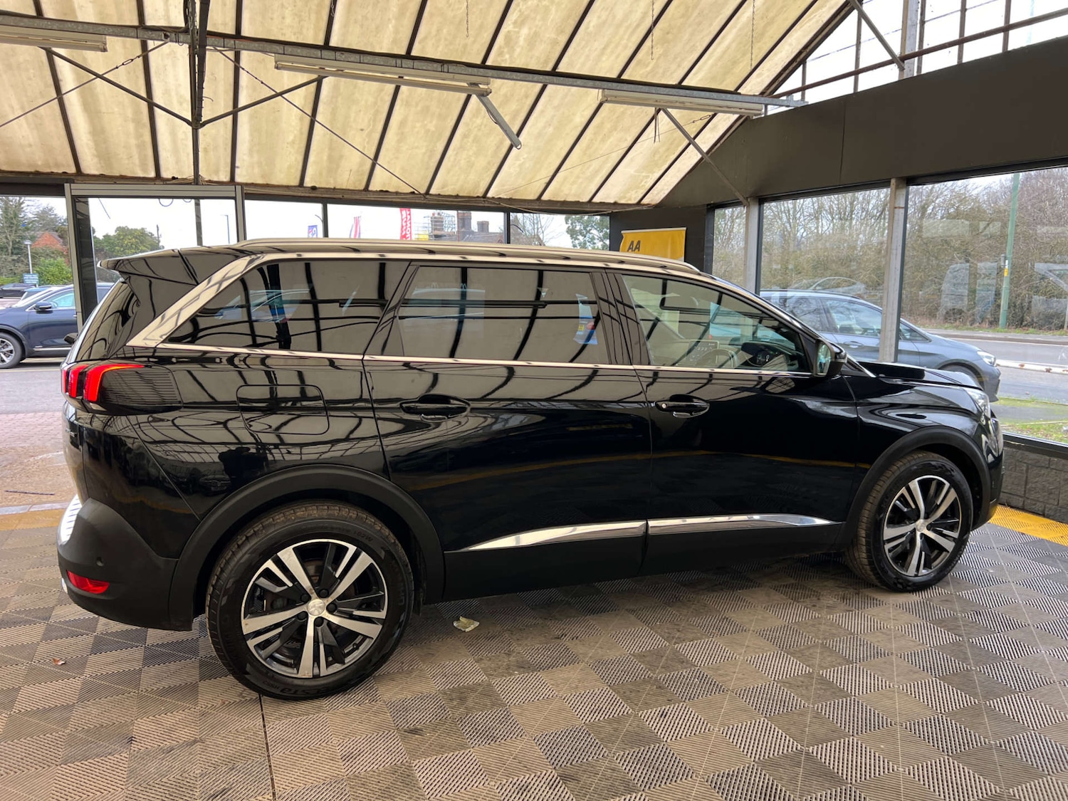 Used Peugeot 5008 2018 for sale - 77595682: Photo 9