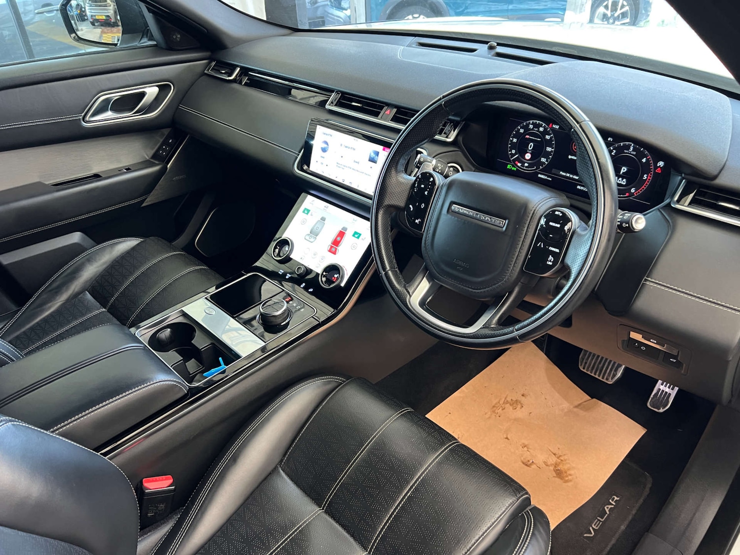 Used Land Rover Range Rover Velar 2018 for sale - 77241070: Photo 12