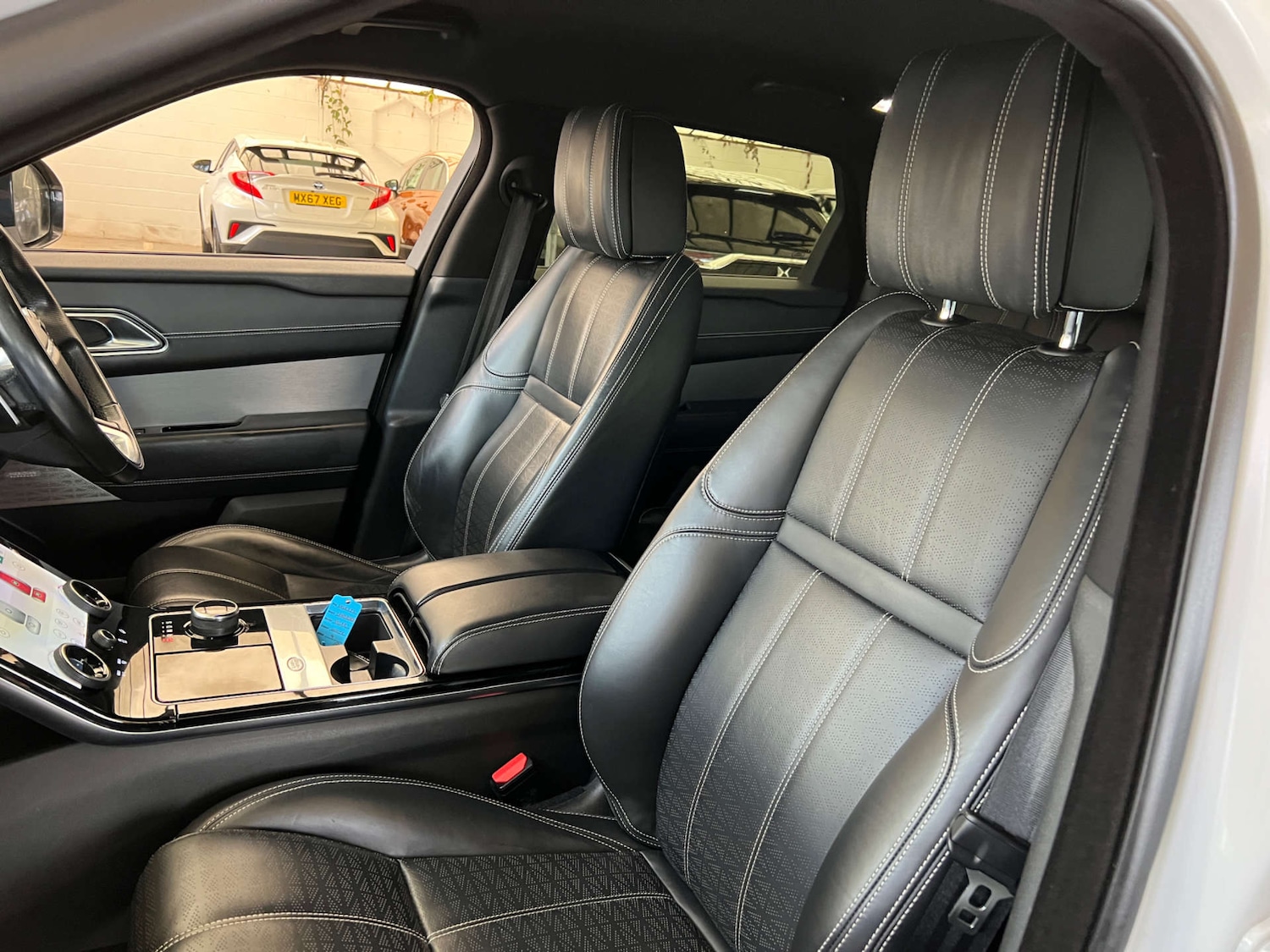 Used Land Rover Range Rover Velar 2018 for sale - 77241070: Photo 25