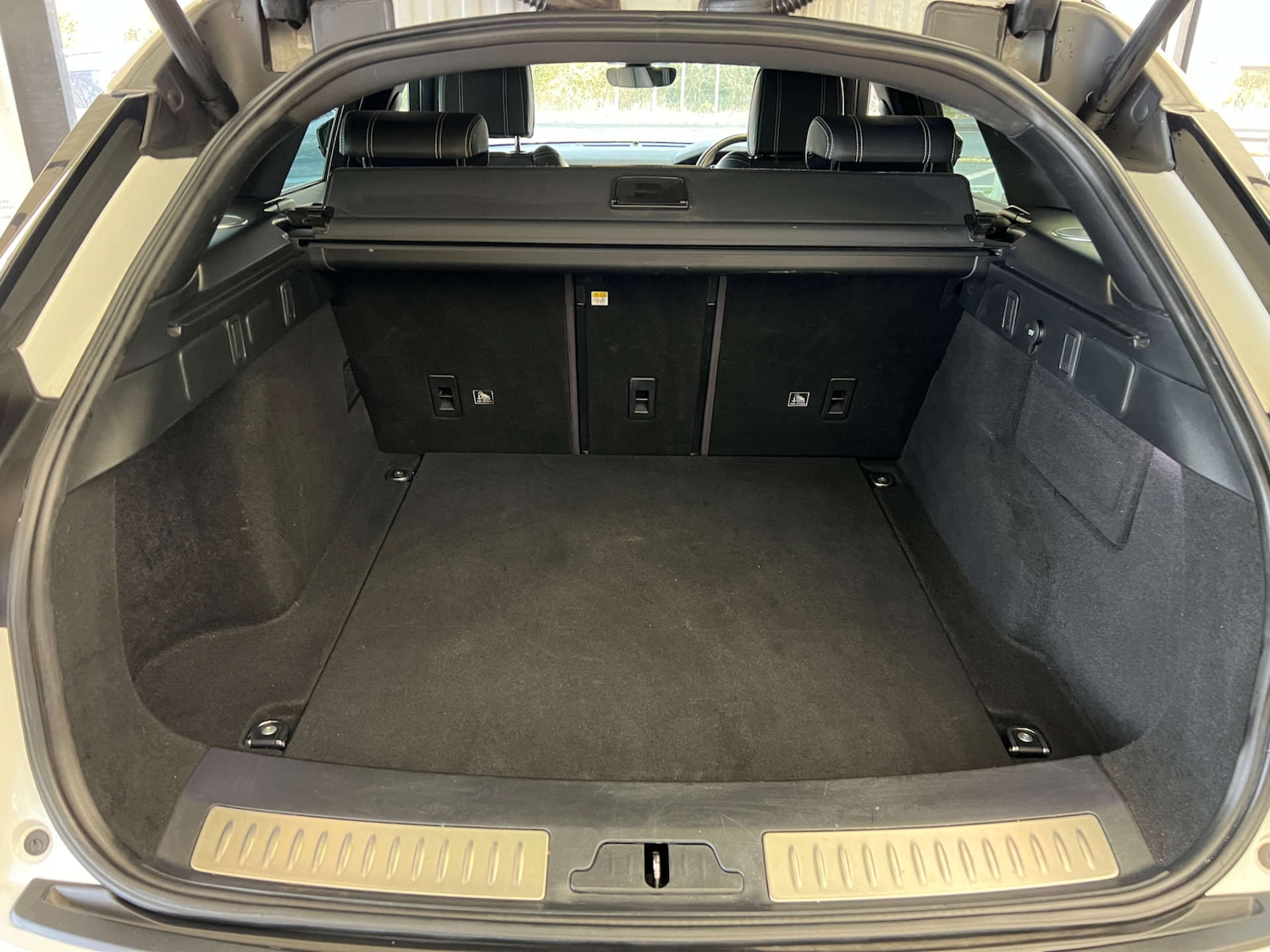 Used Land Rover Range Rover Velar 2018 for sale - 77241070: Photo 32