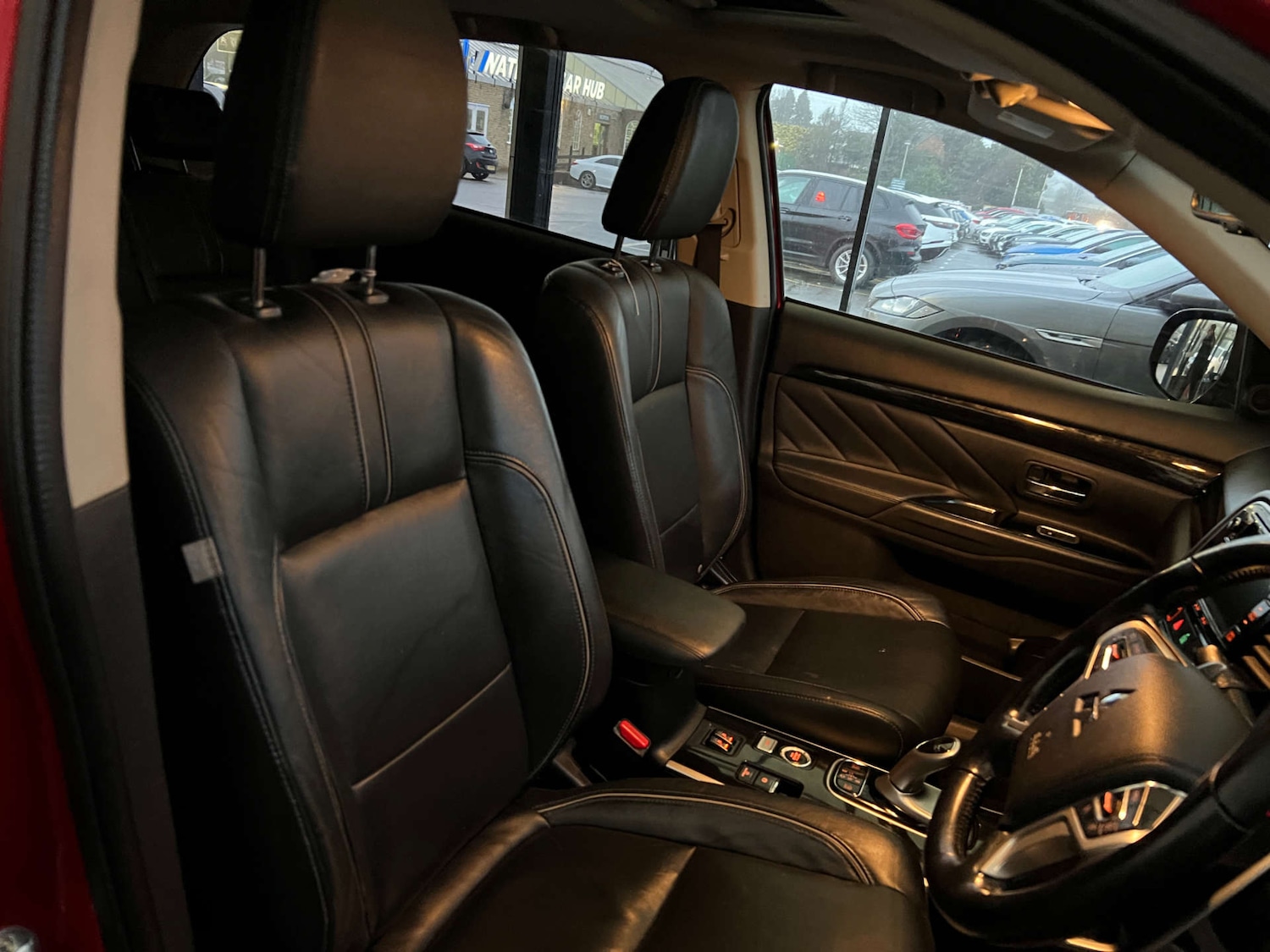 Used Mitsubishi Outlander 2017 for sale - 77147770: Photo 11