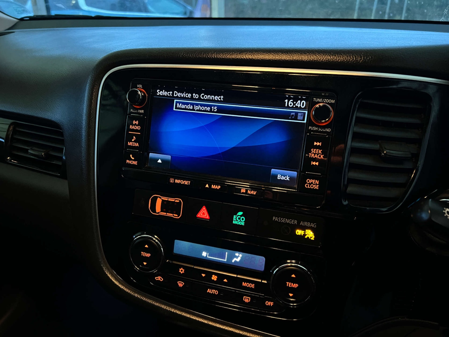 Used Mitsubishi Outlander 2017 for sale - 77147770: Photo 18