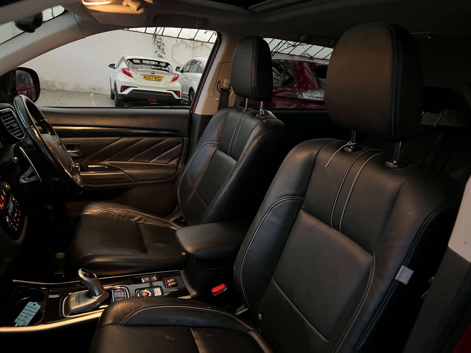 Used Mitsubishi Outlander 2017 for sale - 77147770: Photo 23