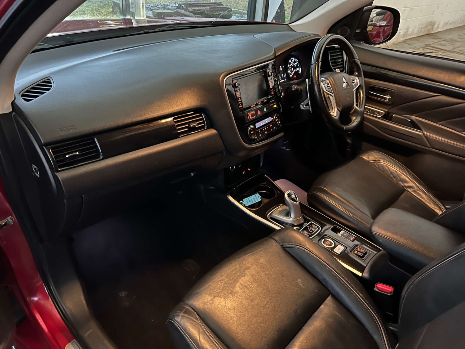 Used Mitsubishi Outlander 2017 for sale - 77147770: Photo 24