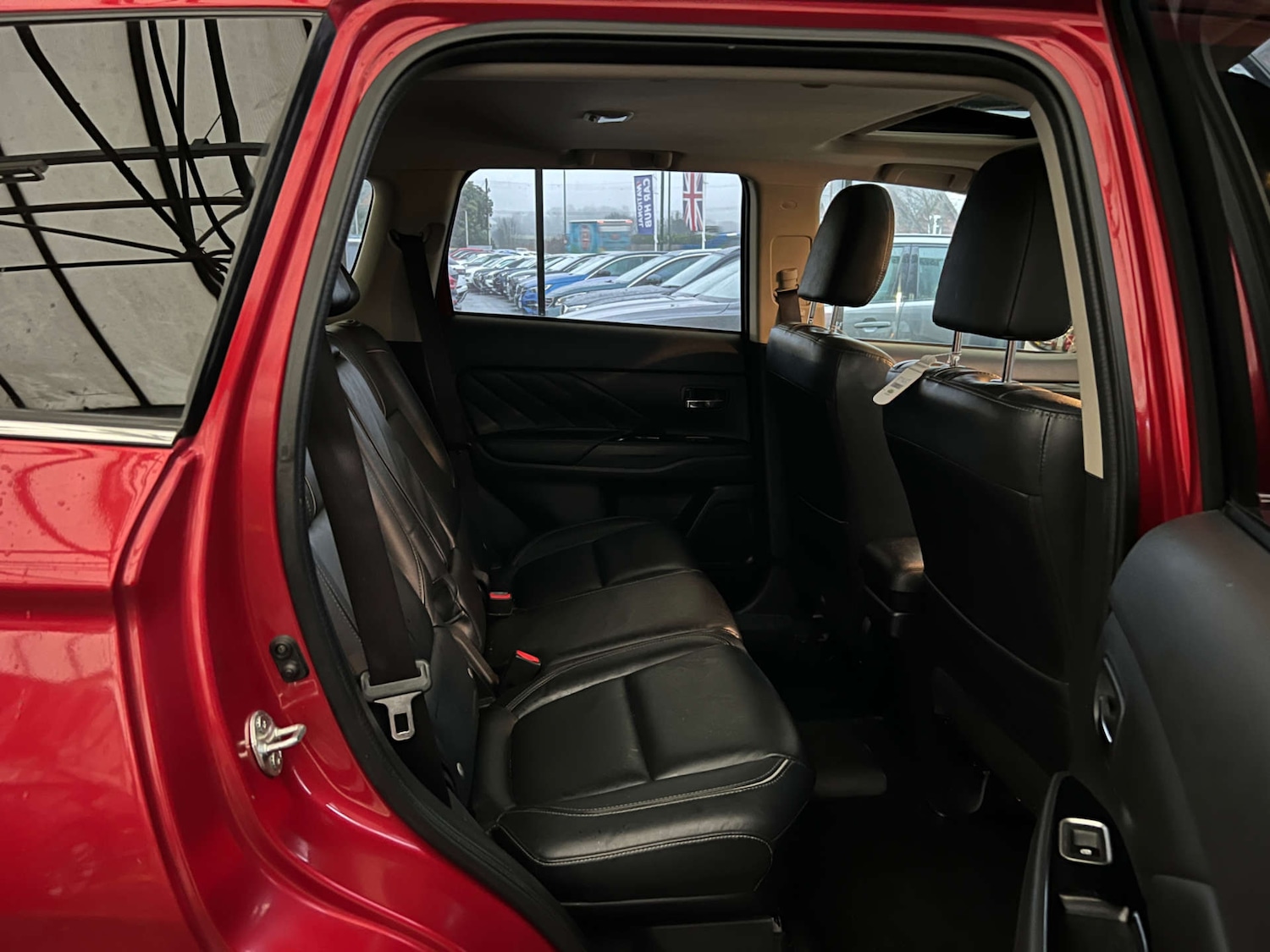 Used Mitsubishi Outlander 2017 for sale - 77147770: Photo 26