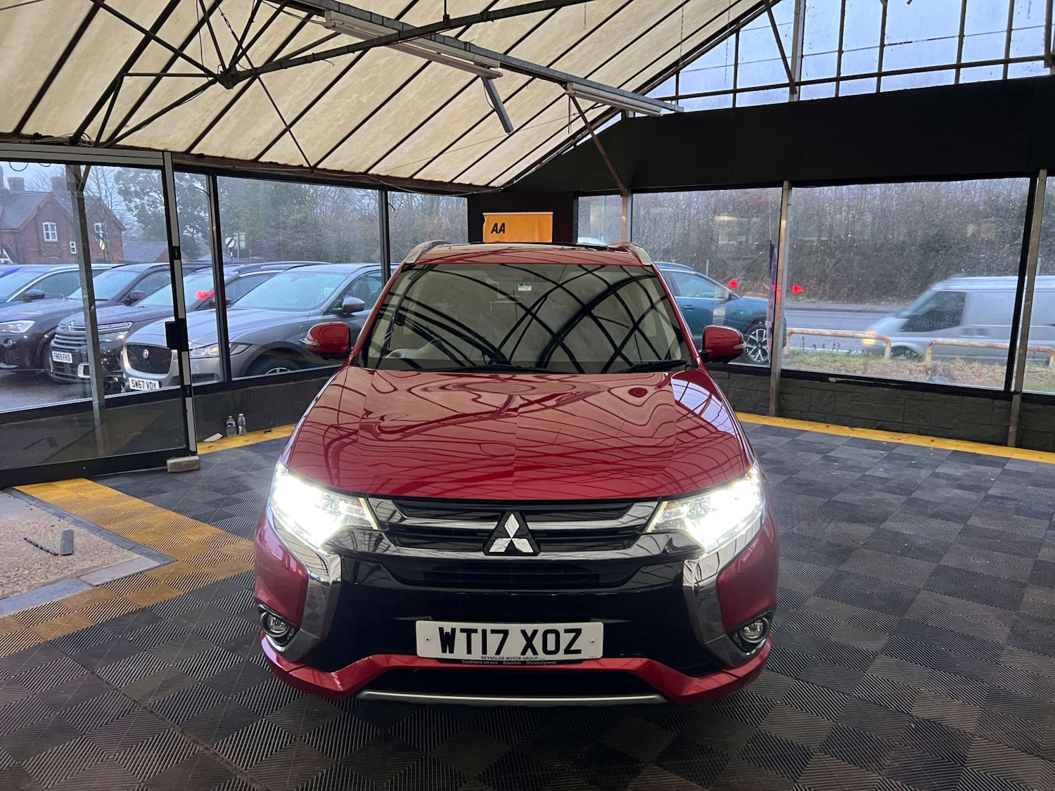 Used Mitsubishi Outlander 2017 for sale - 77147770: Photo 3