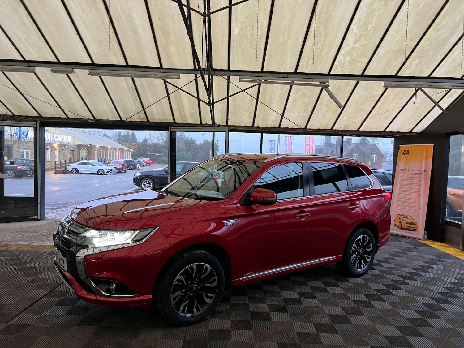Used Mitsubishi Outlander 2017 for sale - 77147770: Photo 4