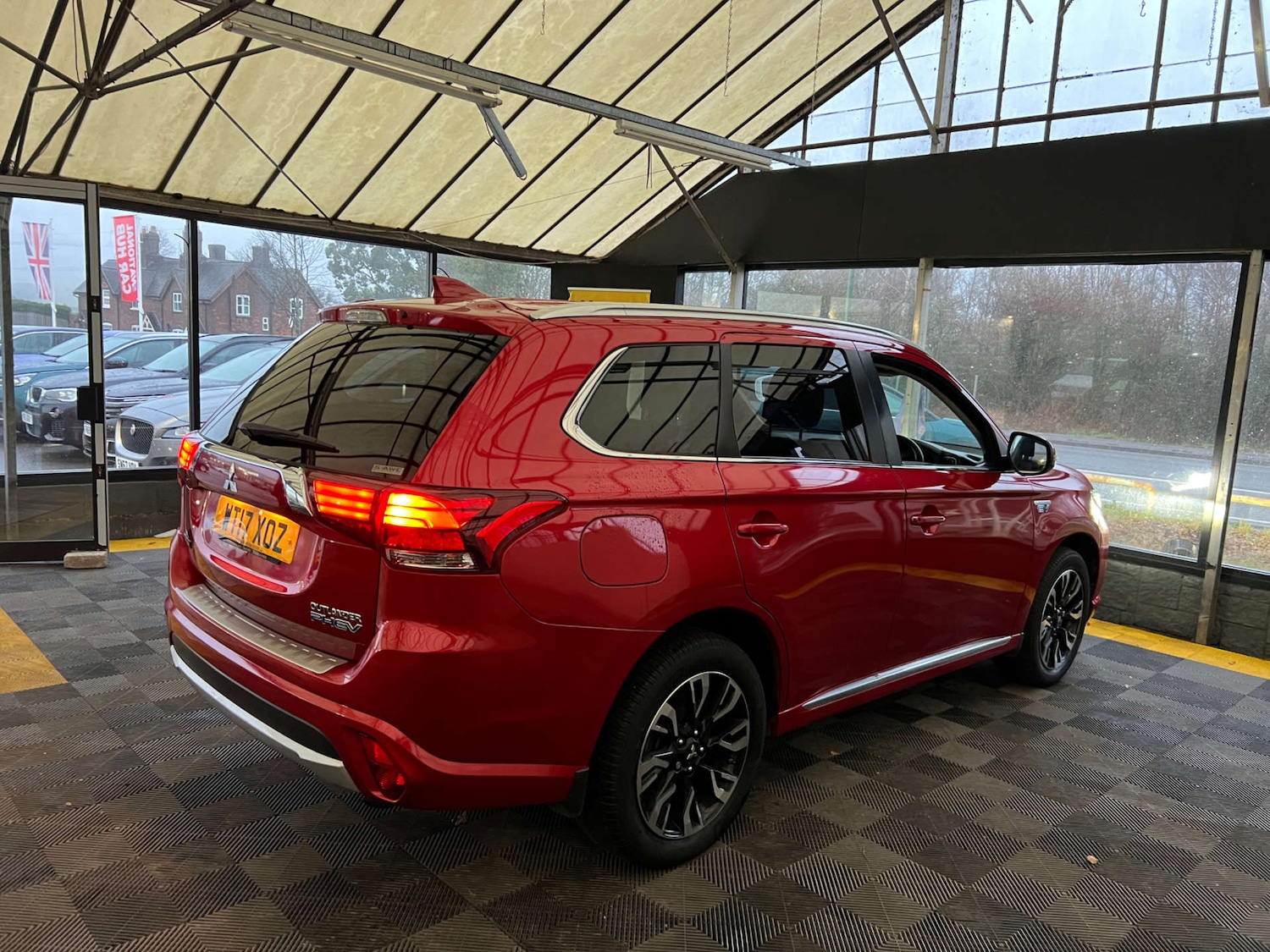 Used Mitsubishi Outlander 2017 for sale - 77147770: Photo 8