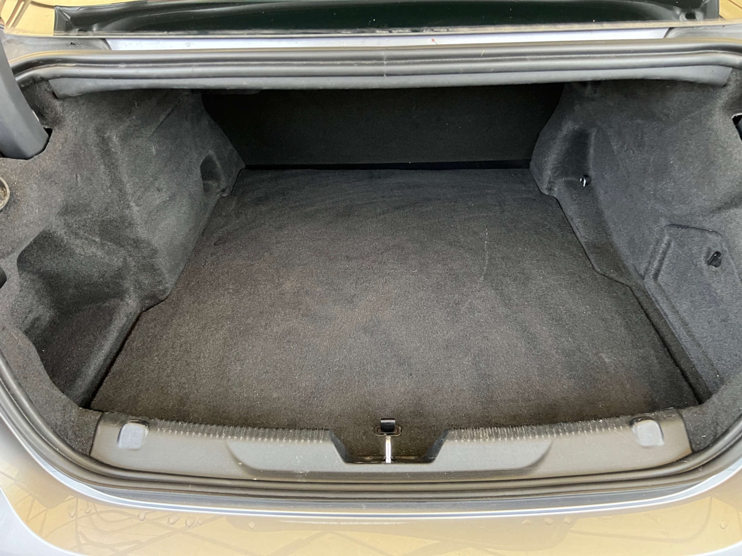 Used Jaguar XE 2020 for sale - 77604040: Photo 29