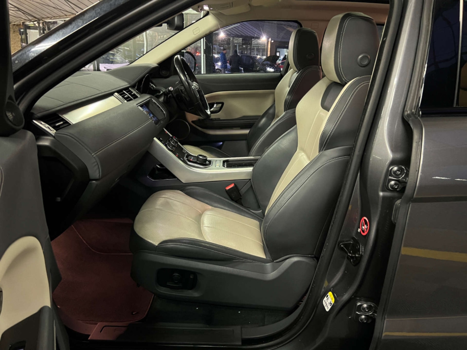 Used Land Rover Range Rover Evoque 2016 for sale - 76393373: Photo 32