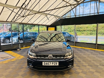 Used Volkswagen Tiguan 2017 for sale - 75524138: Photo
