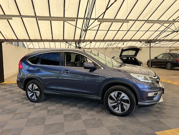 Used Honda CR-V 2017 for sale - 79222062: Photo