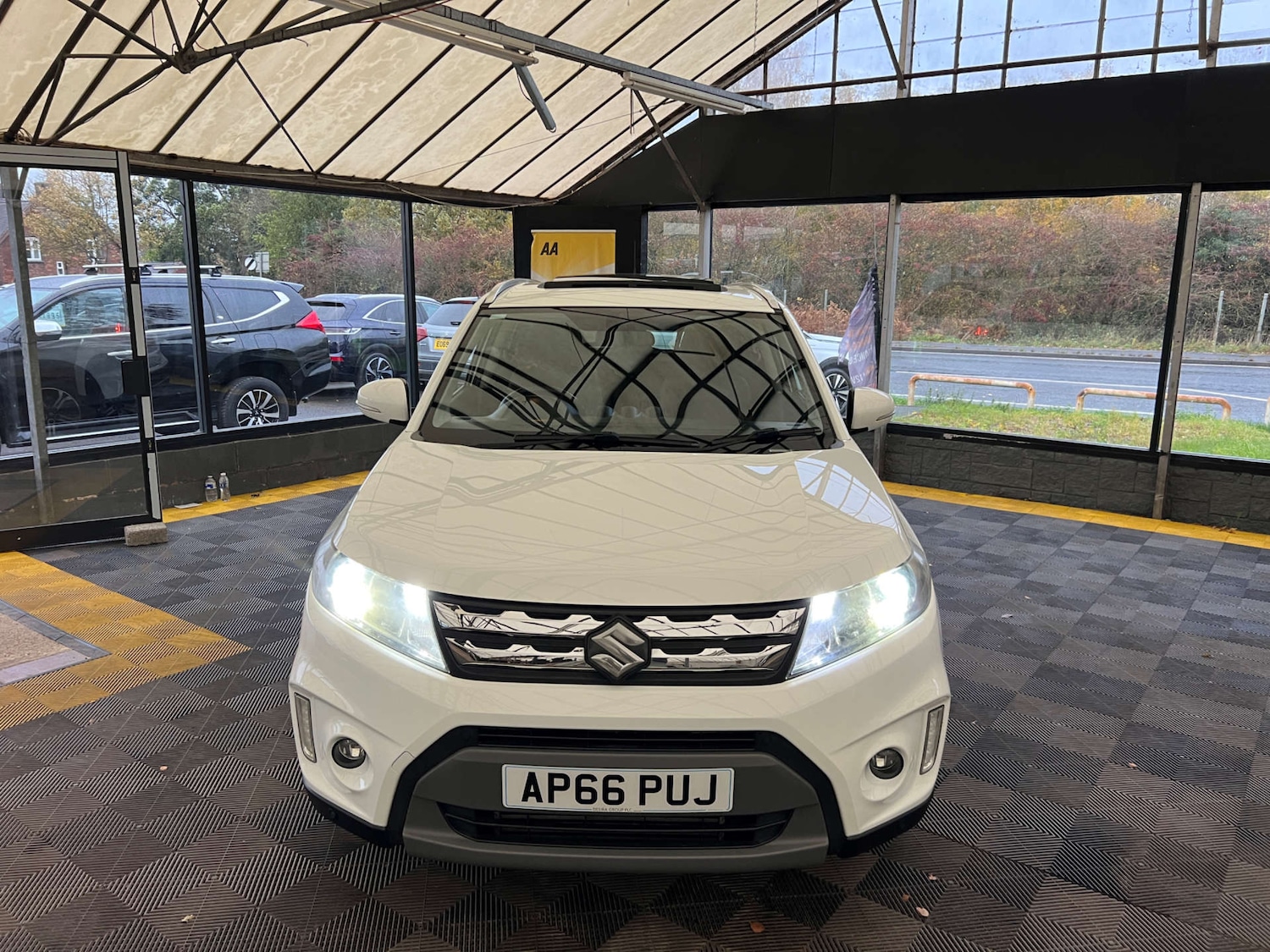 Used Suzuki Vitara 2016 for sale - 76477441: Photo 2