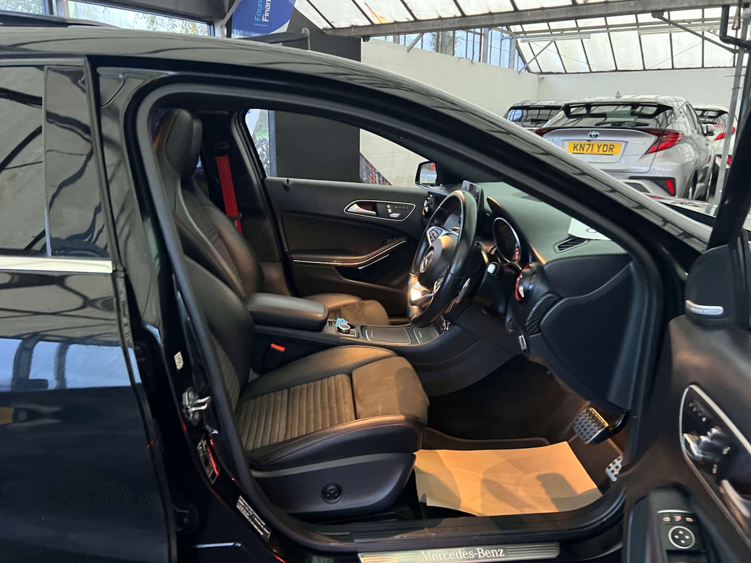 Used Mercedes-Benz A-Class 2018 for sale - 76669801: Photo 9