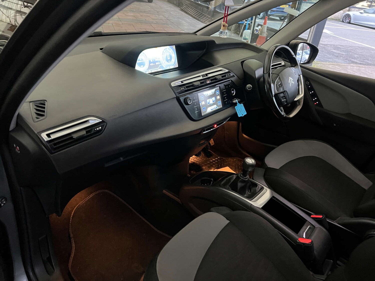 Used Citroen C4 Grand Picasso 2015 for sale - 77409805: Photo 14