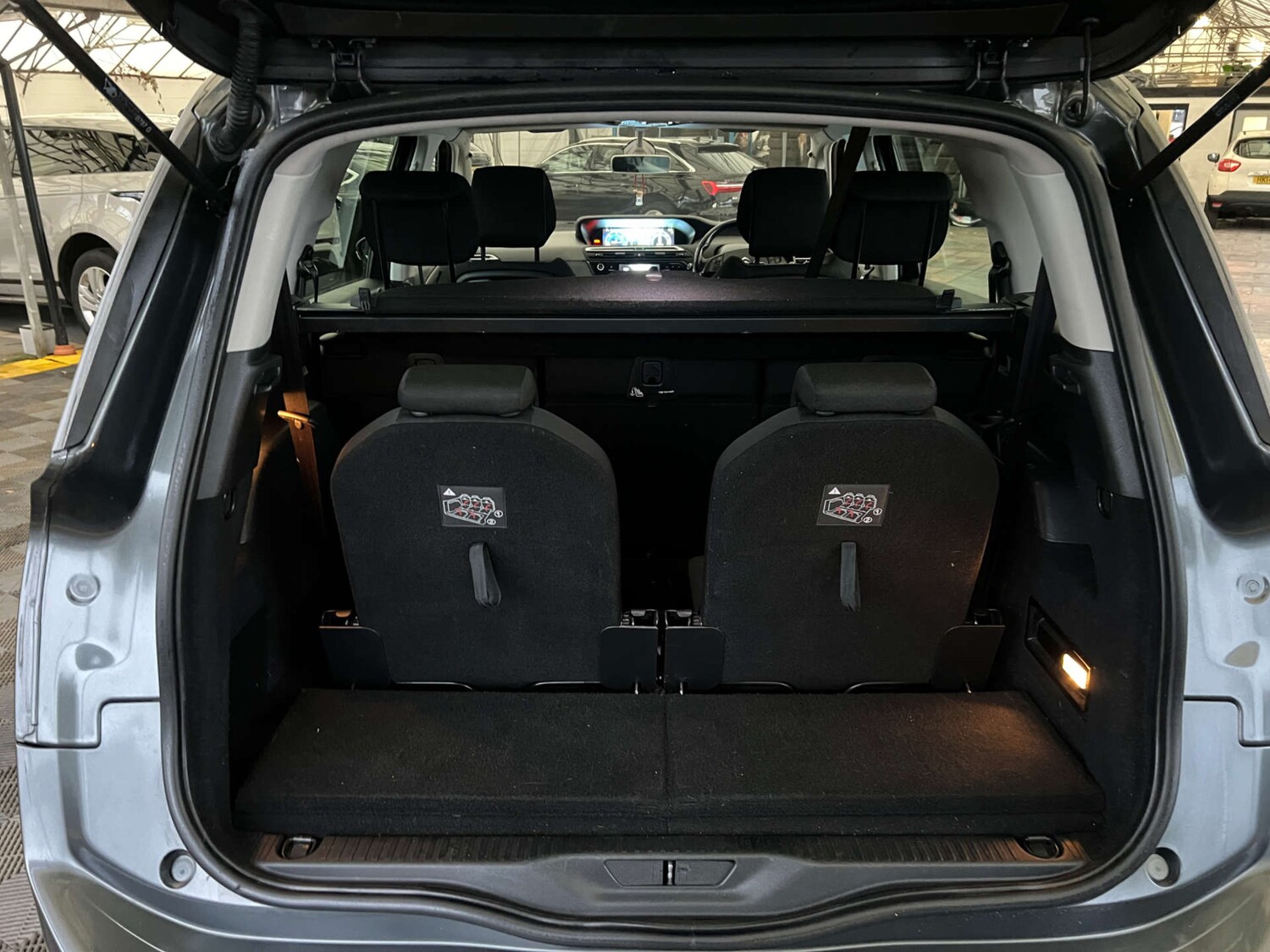 Used Citroen C4 Grand Picasso 2015 for sale - 77409805: Photo 19