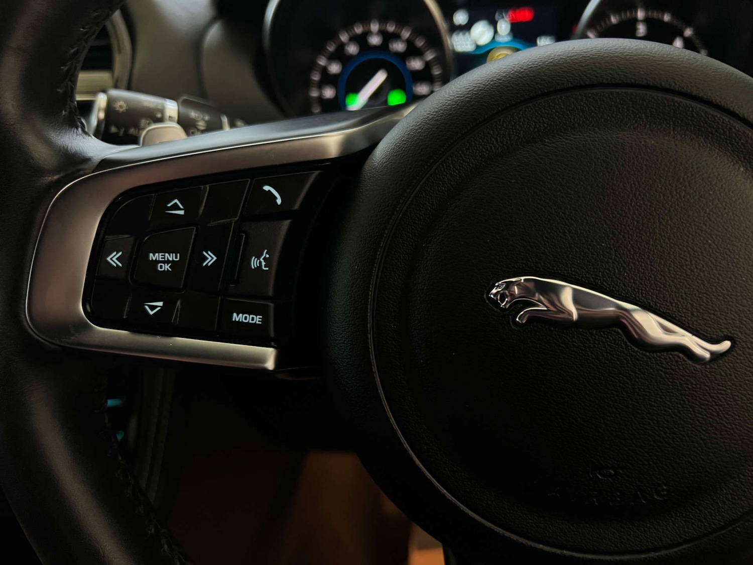 Used Jaguar F-Pace 2020 for sale - 77872461: Photo 15