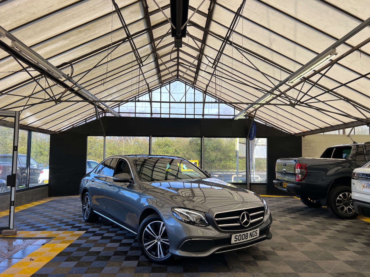 Used Mercedes-Benz E Class 2019 for sale - 78025288: Photo 1