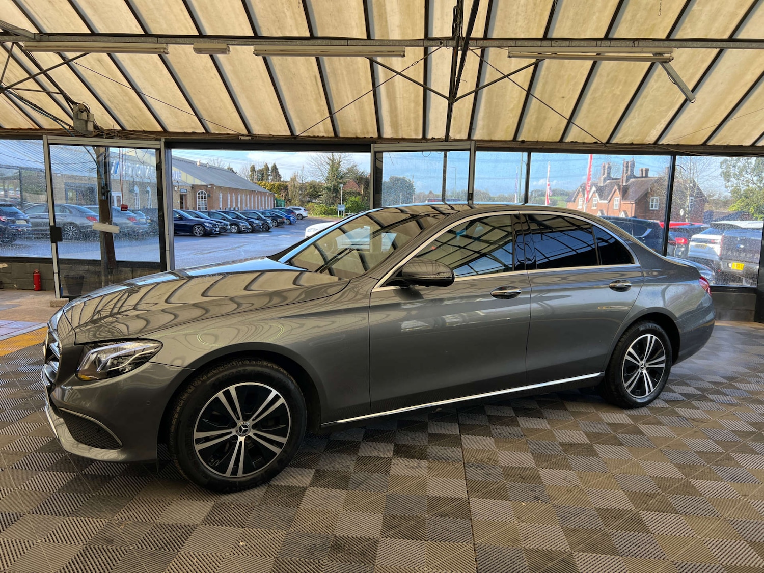 Used Mercedes-Benz E Class 2019 for sale - 78025288: Photo 5