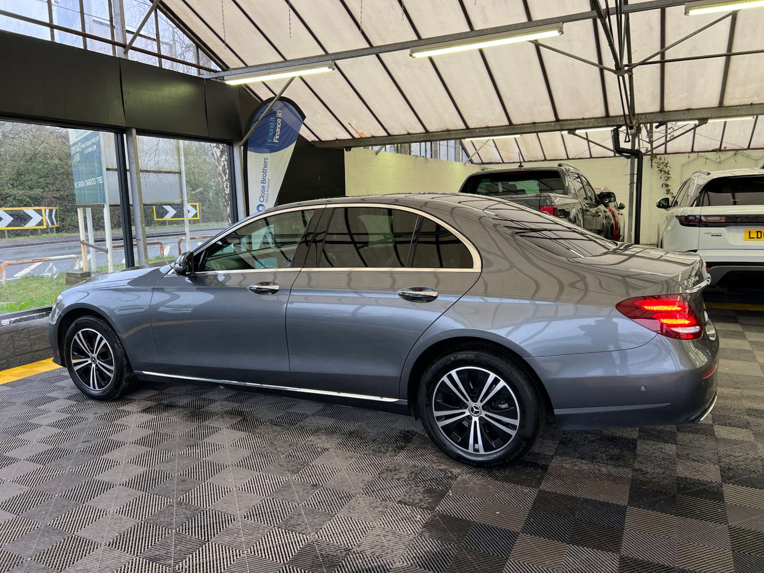 Used Mercedes-Benz E Class 2019 for sale - 78025288: Photo 7