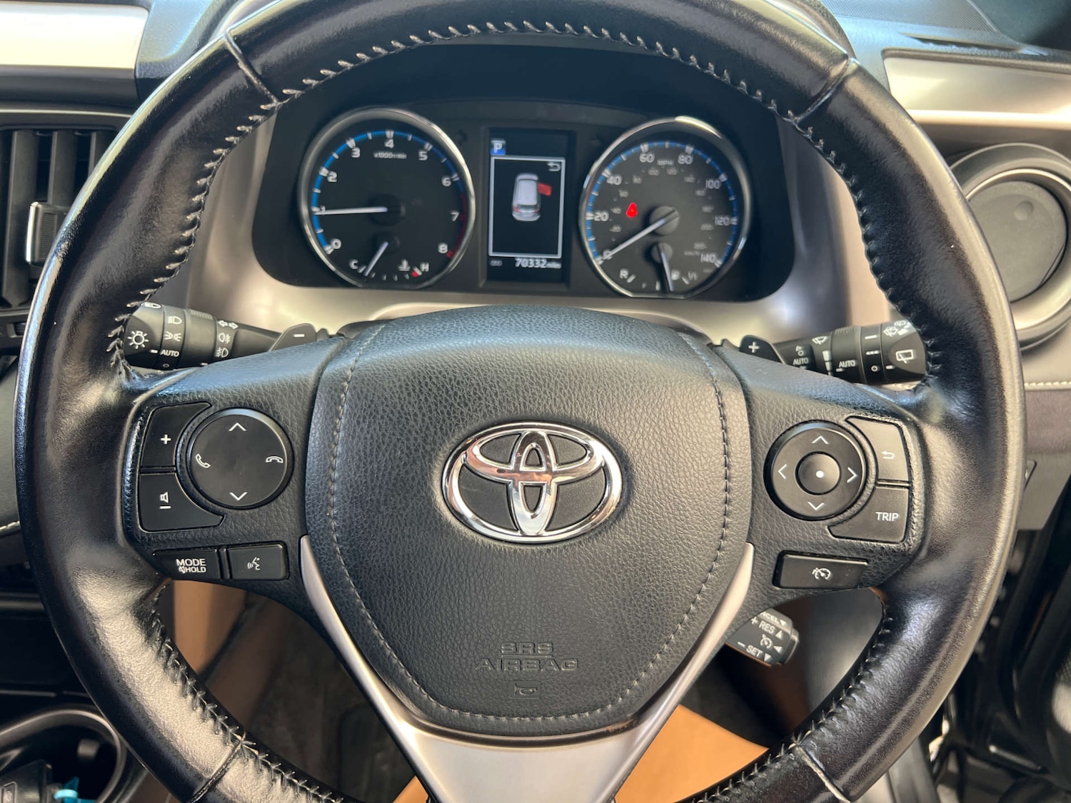 Used Toyota RAV4 2016 for sale - 76352626: Photo 11
