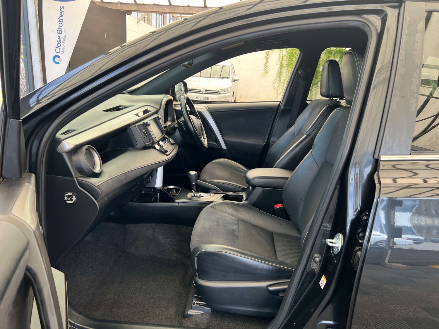 Used Toyota RAV4 2016 for sale - 76352626: Photo 21