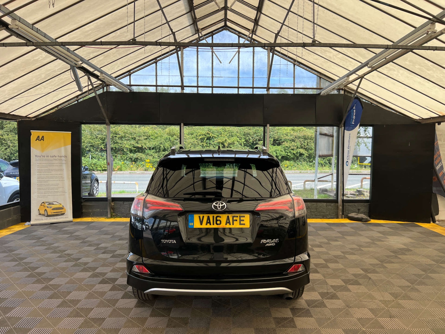 Used Toyota RAV4 2016 for sale - 76352626: Photo 5